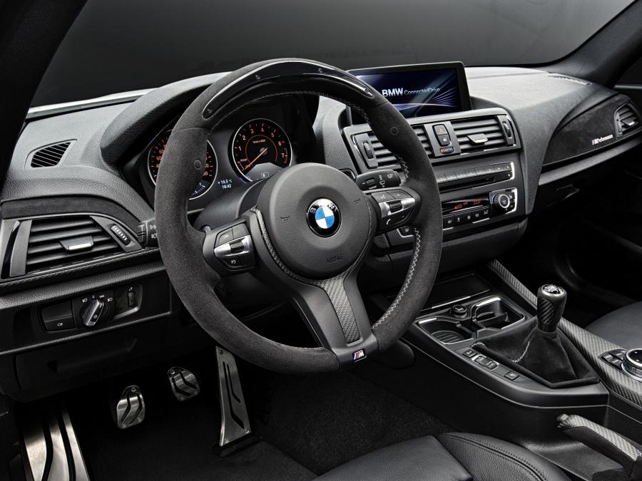  BMW M235i Coupe M Performance Accessories 2014 года  (фото 8 из 11)